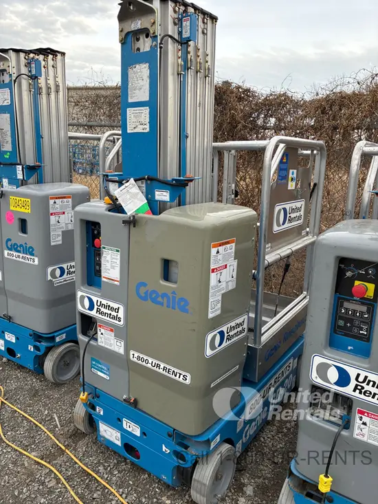 2018 Genie GR-20 Self-Propelled One-Person Lift