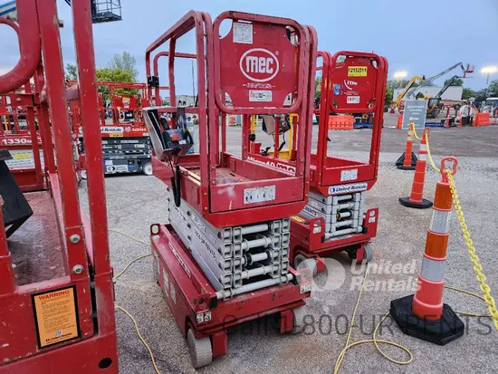 2019 MEC MICRO 19 Scissor Lift