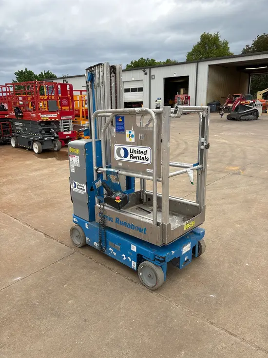 2018 Genie GR-20 Self-Propelled One-Person Lift