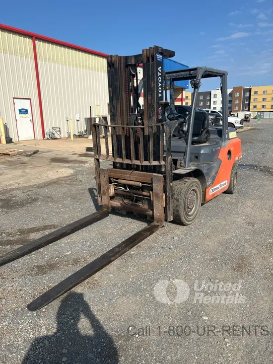2021 Toyota 8FD35U Warehouse Forklift