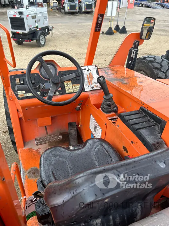 2017 SKYTRAK 6042 Forklift