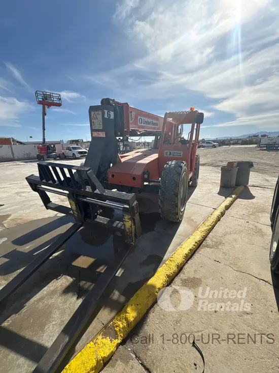 2018 SKYTRAK 6036 Forklift