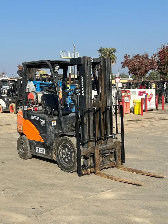 2021 Doosan G25P-7DF Warehouse Forklift