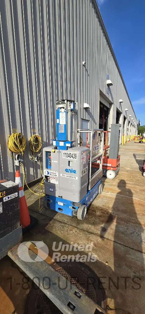 2020 Genie GR-20 Self-Propelled One-Person Lift