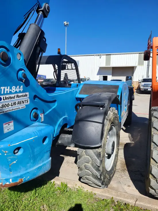2016 Genie GTH-844 Forklift