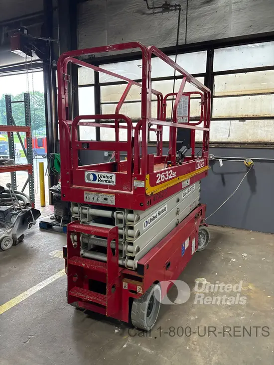 2018 MEC 2632SE Scissor Lift