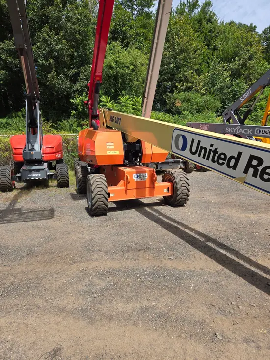 2017 JLG 800S Boom Lift