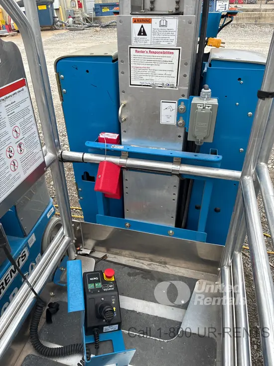 2018 Genie GR-20 Self-Propelled One-Person Lift