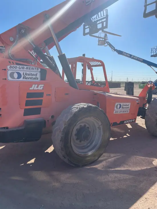 2017 SKYTRAK 10054 Forklift