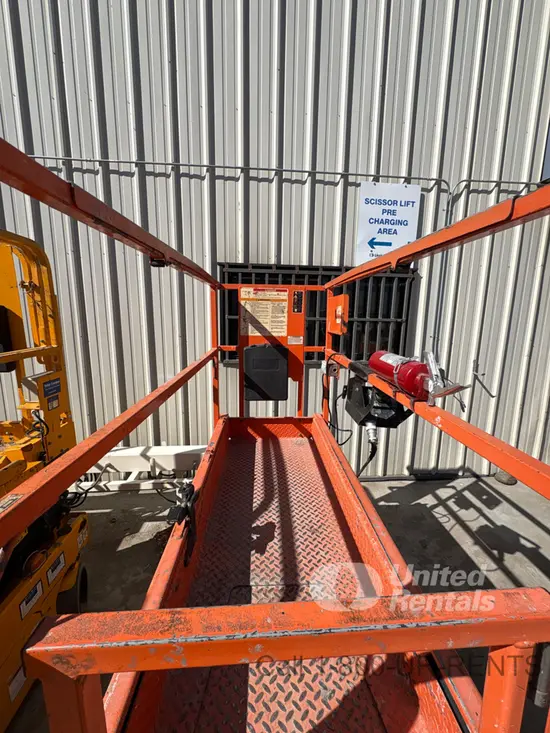 2019 JLG 1932R Scissor Lift