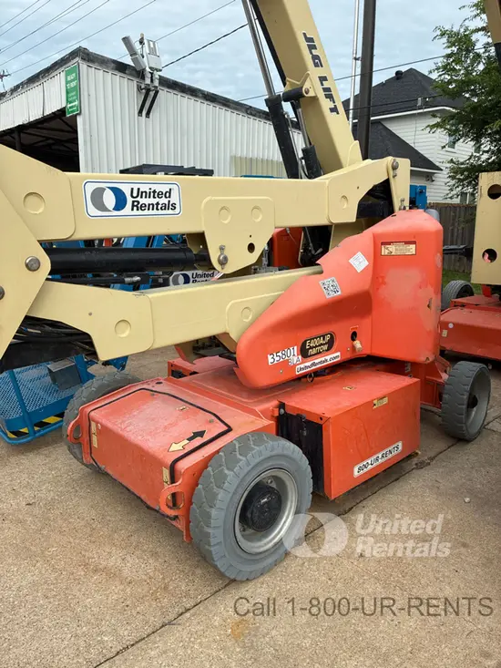 2016 JLG E400AJPN Articulating Boom Lift