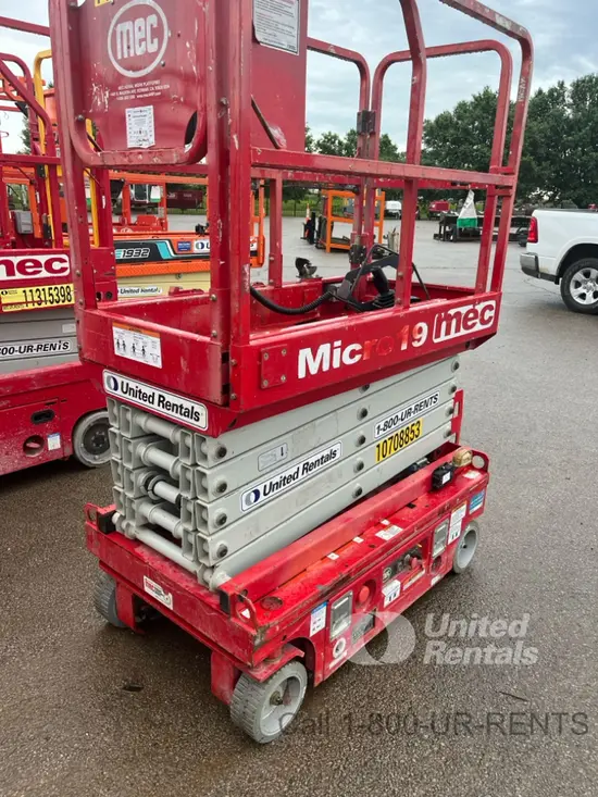 2018 MEC MICRO 19 Scissor Lift