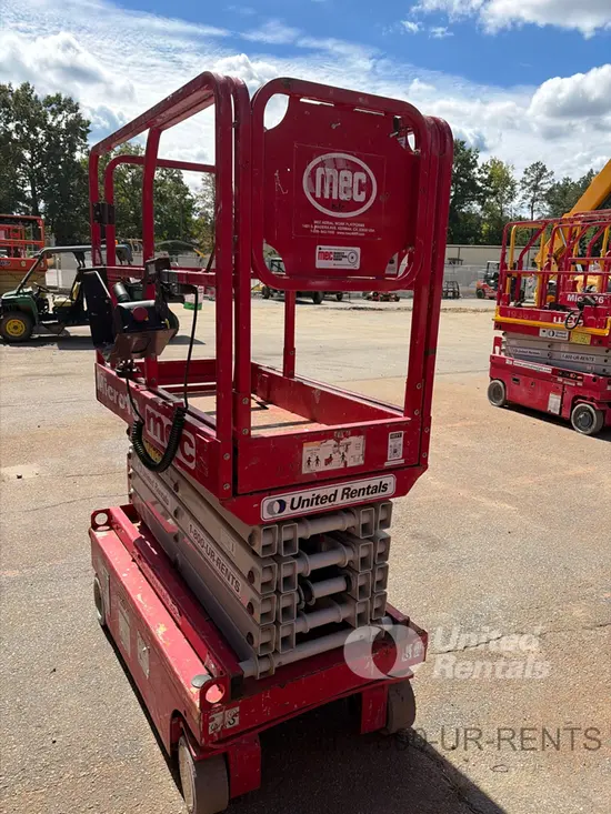 2018 MEC MICRO 19 Scissor Lift