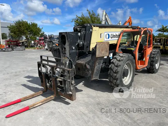 2018 JLG 1055 Forklift