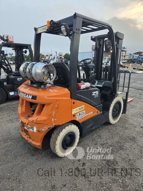 2020 Doosan G25N-7LP Warehouse Forklift