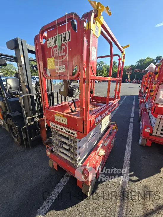 2019 MEC MICRO 19 Scissor Lift