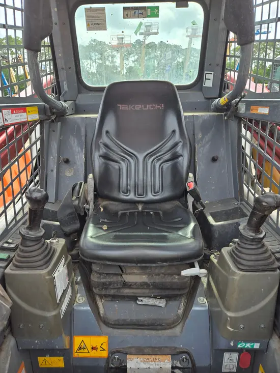 2021 Takeuchi TL8R2R Track Loader