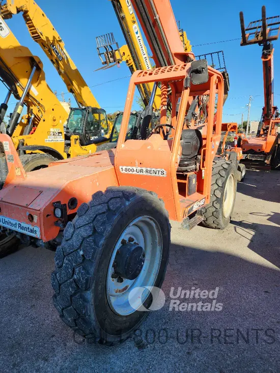 2018 SKYTRAK 6042 Forklift