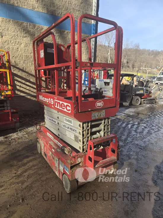 2019 MEC MICRO 19 Scissor Lift