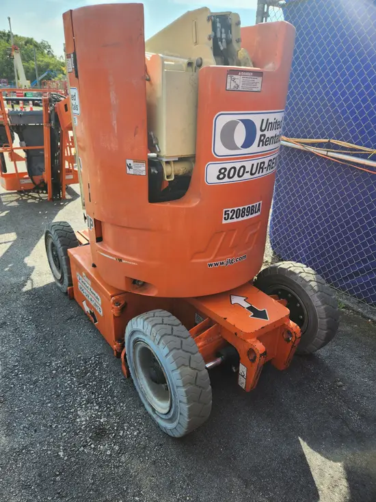 2017 JLG E300AJP Articulating Boom Lift