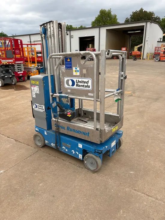 2018 Genie GR-20 Self-Propelled One-Person Lift