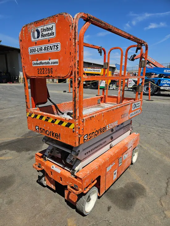 2019 Snorkel S3219E Scissor Lift