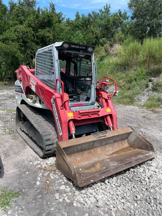 2022 Takeuchi TL12V2-CR Track Loader