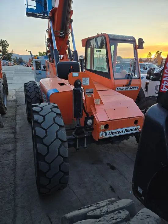 2017 SKYTRAK 6042 Forklift