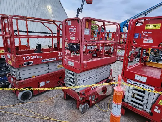 2019 MEC MICRO 19 Scissor Lift