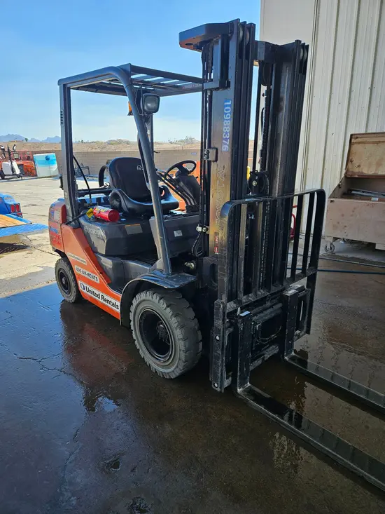 2019 Toyota 8FGU25 Warehouse Forklift
