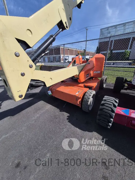 2017 JLG E450AJ Articulating Boom Lift