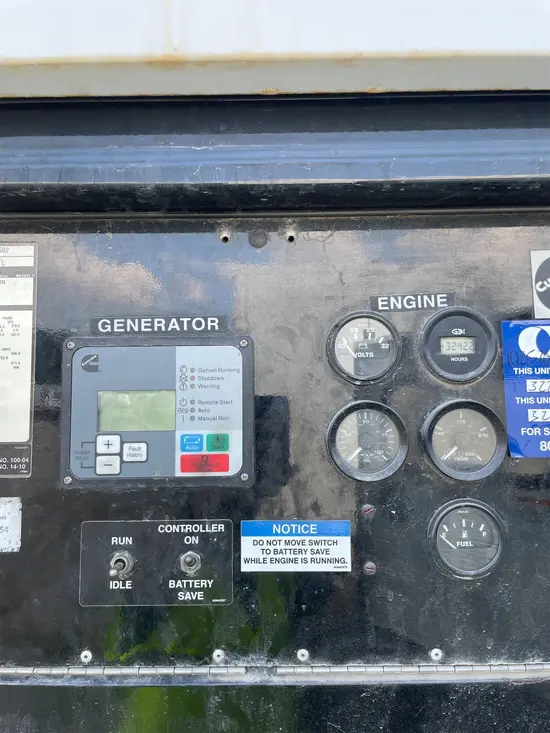2014 Cummins C300D6R Diesel Generator