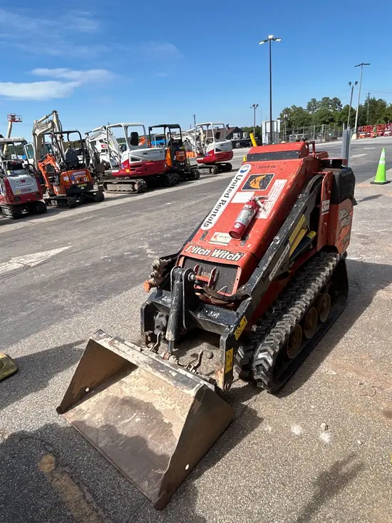 2022 Ditch Witch SK1050B Track Loader
