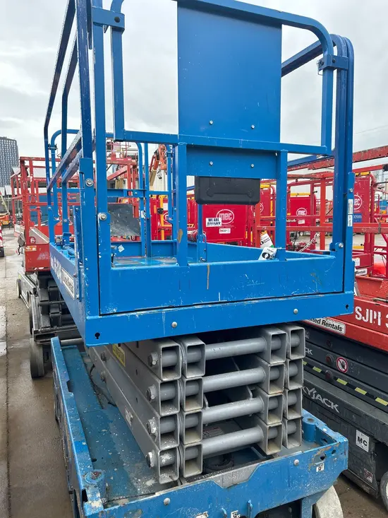2018 Genie GS-3246 Scissor Lift