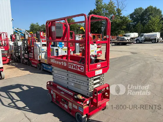 2018 MEC MICRO 19 Scissor Lift