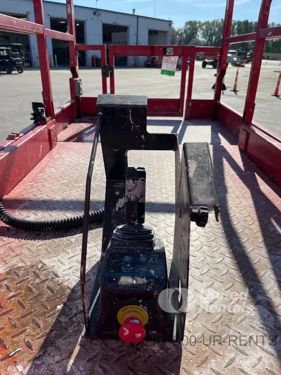 2017 MEC 4046SE Scissor Lift