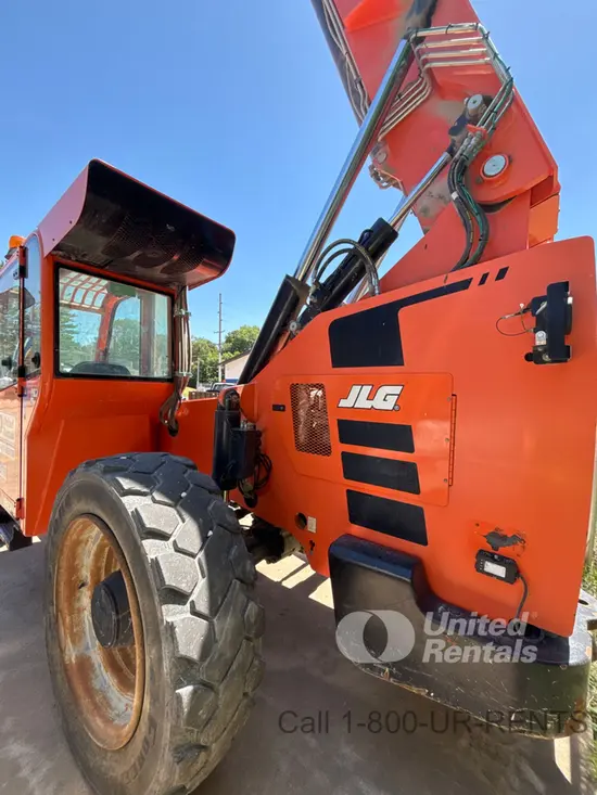 2018 SKYTRAK 8042 Forklift