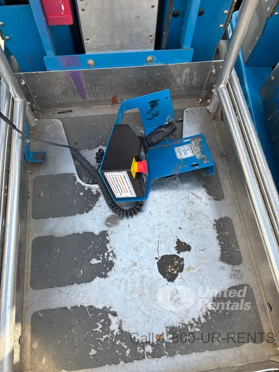 2018 Genie GR-20 Self-Propelled One-Person Lift