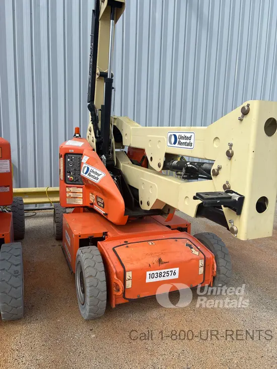 2015 JLG E400AJPN Articulating Boom Lift