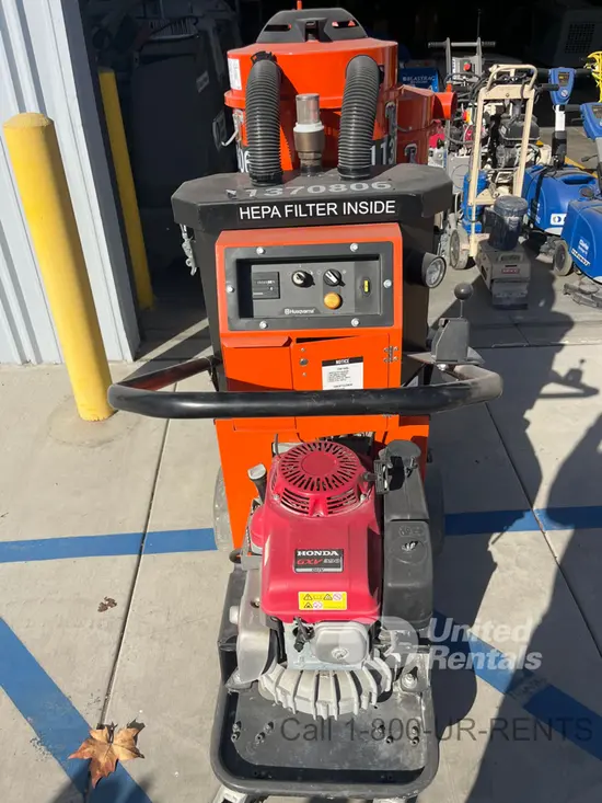 2022 Husqvarna T4000P SC Vacuum