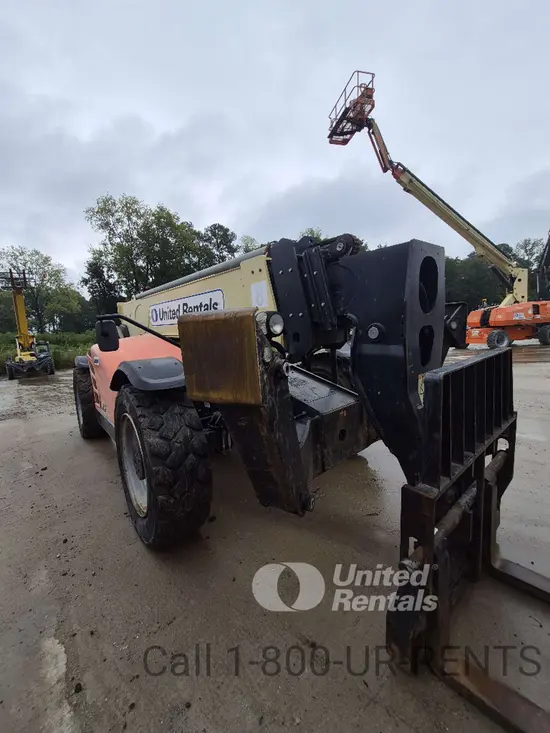 2019 JLG 1055 Forklift