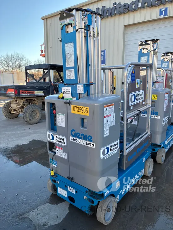 2018 Genie GR-20 Self-Propelled One-Person Lift