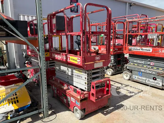 2018 MEC MICRO 19 Scissor Lift