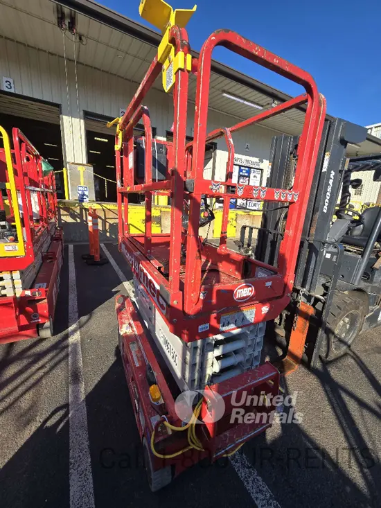 2019 MEC MICRO 19 Scissor Lift