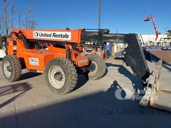 2018 SKYTRAK 8042 Forklift