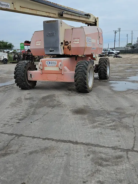 2018 JLG 800AJ Articulating Boom Lift