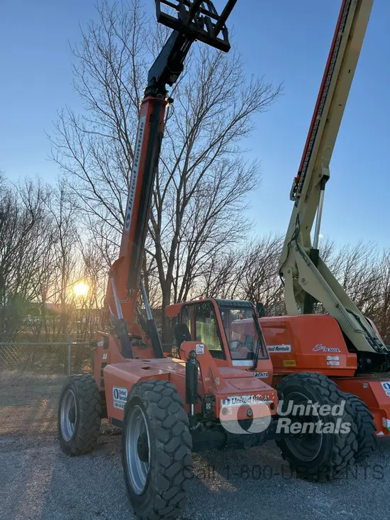 2018 SKYTRAK 8042 Forklift