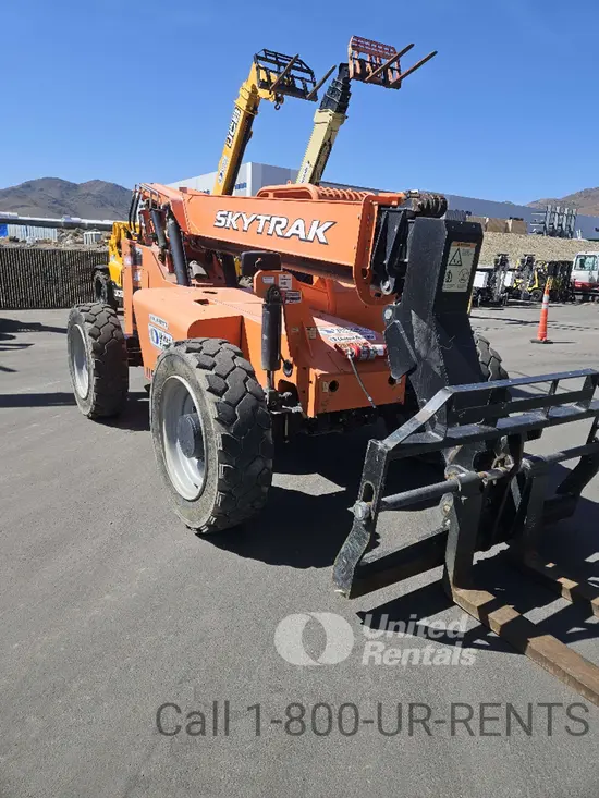 2018 SKYTRAK 6036 Forklift
