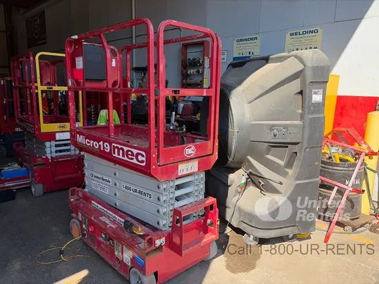 2019 MEC MICRO 19 Scissor Lift