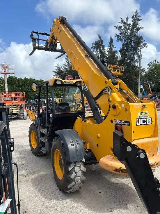 2017 JCB 550-170 Forklift
